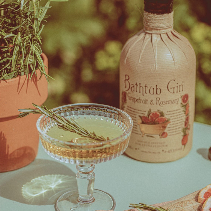 Bathtub Grapefruit & Rosemary Gin Cocktail