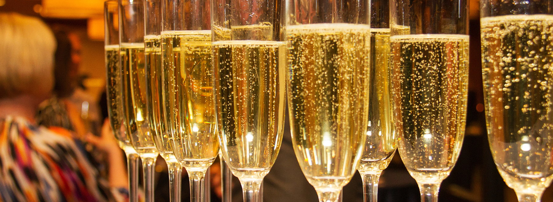 The Science Behind Bubbles: CO₂, Pressure & Perlage Explained