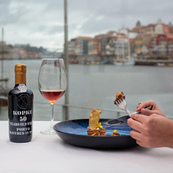 Kopke White 50 Year Old Port In Glass & Pairing