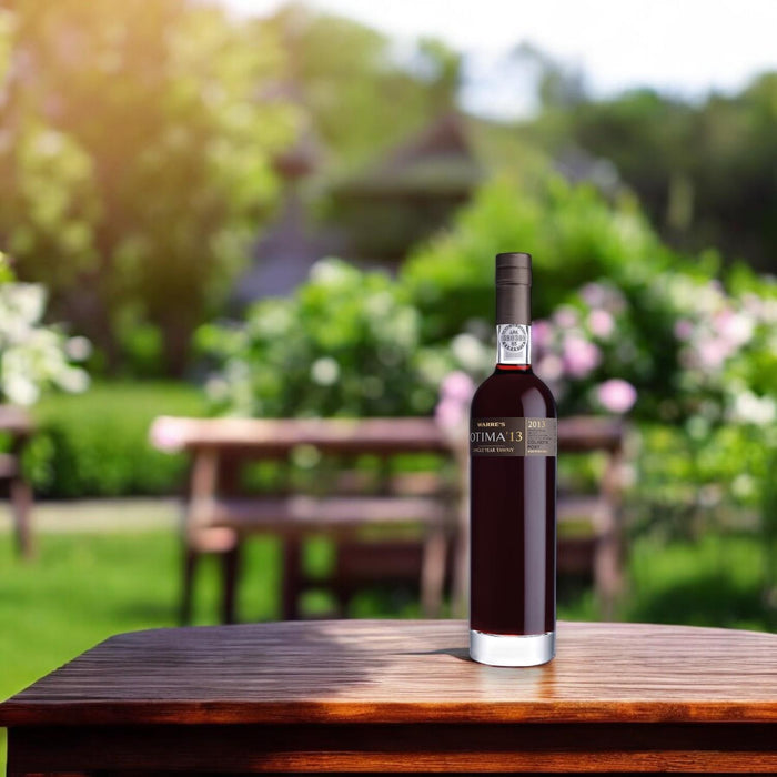 Enjoy Port In The Garden During Summer