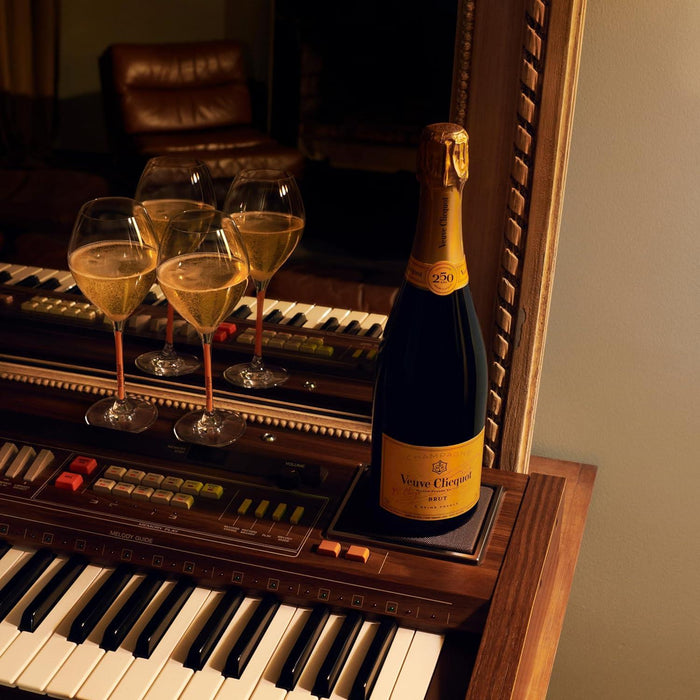 Veuve Clicquot Brut Champagne