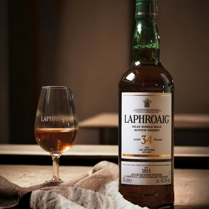 Laphroaig 34 Year Old Ian Hunter Book 4 Whisky 70cl
