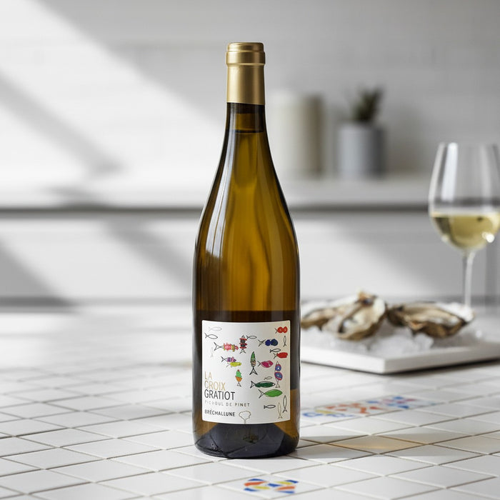Domaine La Croix Gratiot Brechallune Picpoul de Pinet with oysters and a glass of wine.