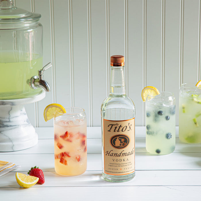 Tito's Vodka & Copper Mug 70cl