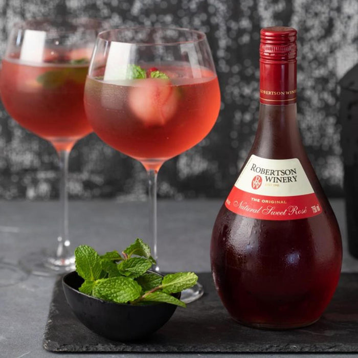 Robertson Natural Sweet Rose 75cl