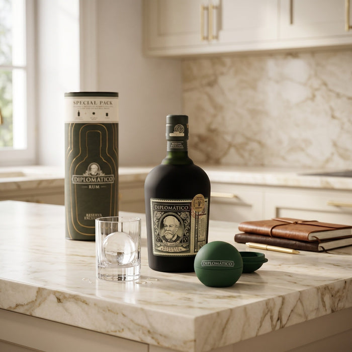 Diplomatico Reserva Exclusiva Glass & Ice Mould Gift Set 70cl