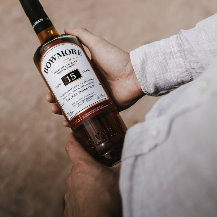 Bowmore 15 Year Old Whisky