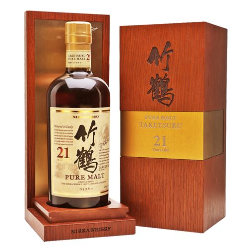 Nikka Taketsuru Pure Malt 21 Year Old Whisky 70cl in Wooden Gift Box 45% ABV